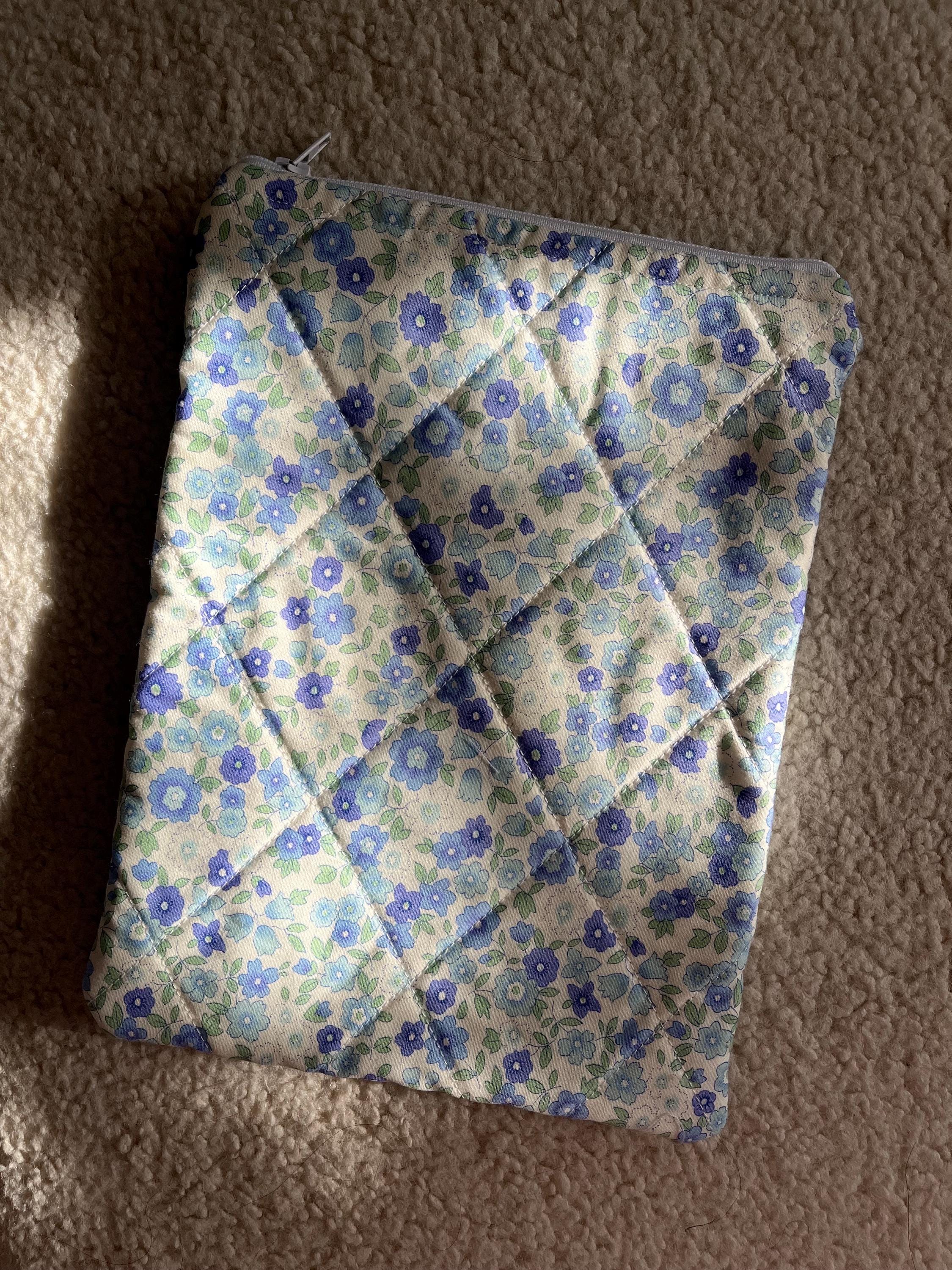 Pastel Blue Floral Kindle Sleeve, Ereader sleeve