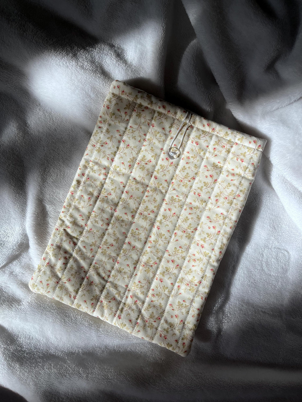 Vintage Floral Book Sleeve with button
